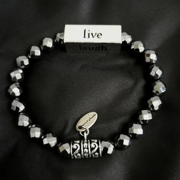 Handmade: Live, Love, Laugh, Dream gem bracelet - Picture 3 of 7